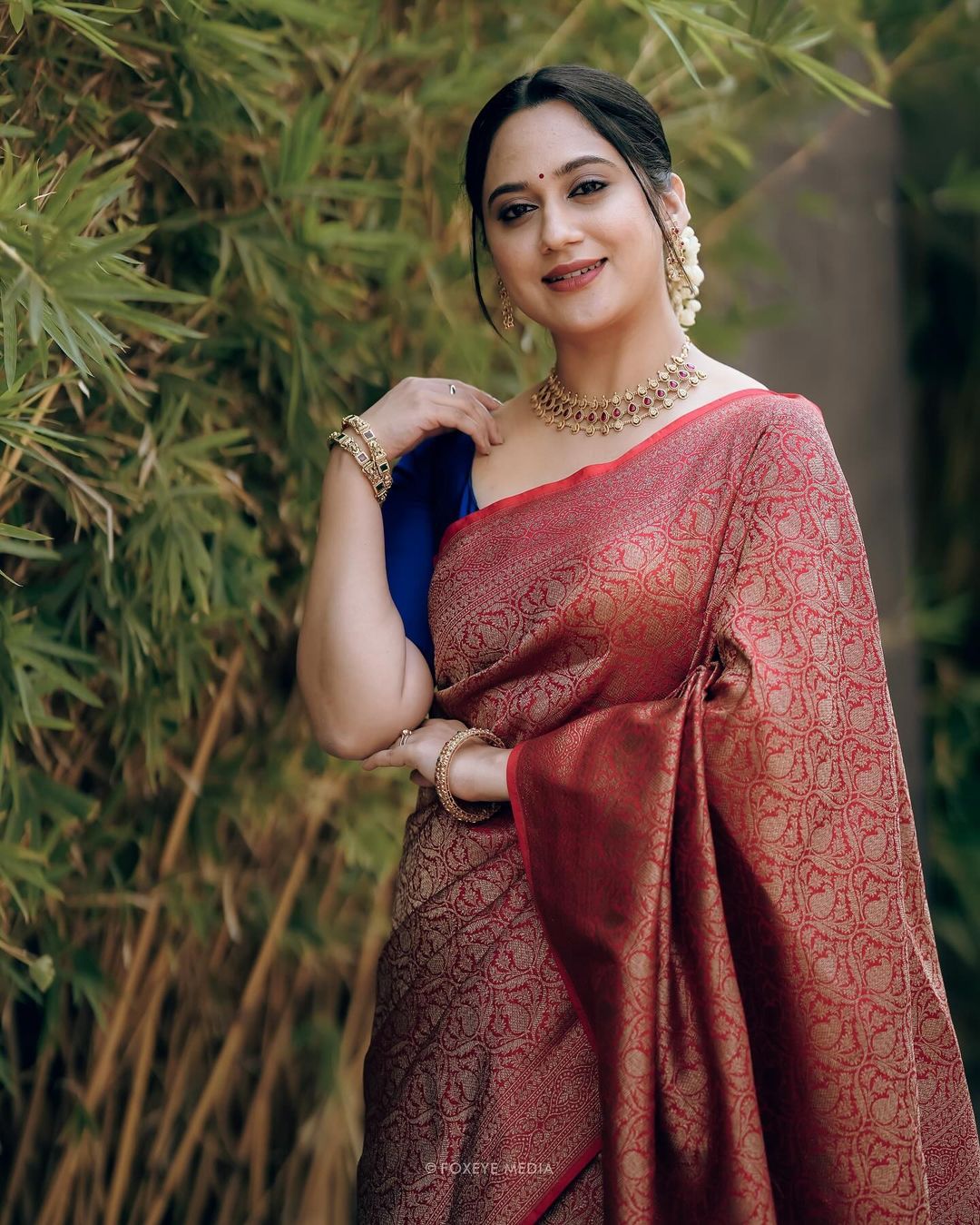 Malayalam Actress Miya George Images in Red Saree Blue Blouse